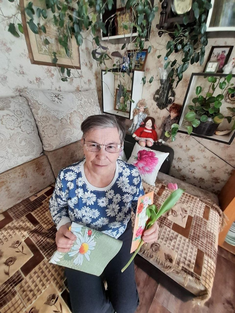 Поздравили получателей социальных услуг с Международным женским Днем